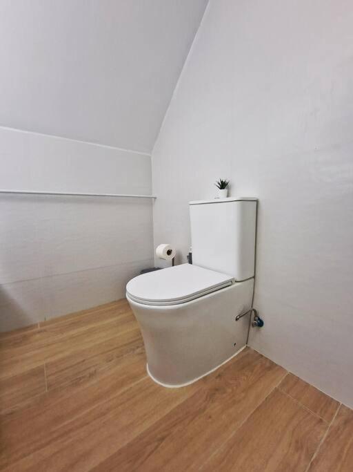 Encantador Duplex Para 6 A 1 Minuto De La Playa بينالماذينا المظهر الخارجي الصورة