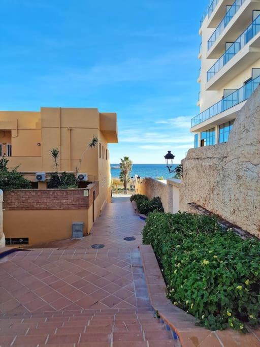 Encantador Duplex Para 6 A 1 Minuto De La Playa بينالماذينا المظهر الخارجي الصورة