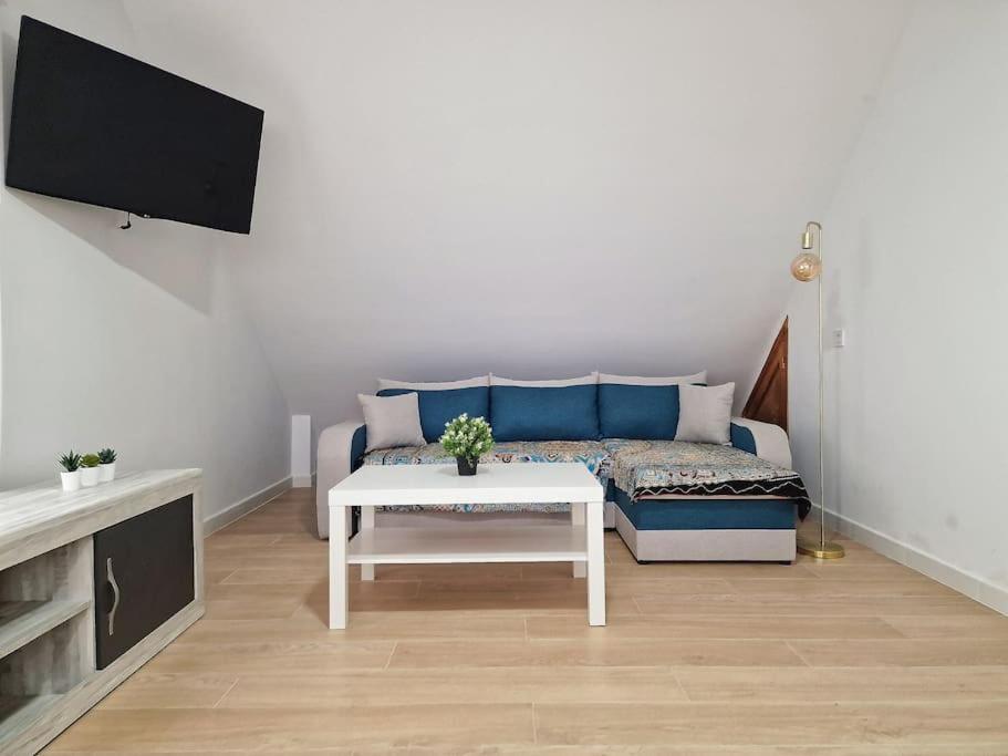 Encantador Duplex Para 6 A 1 Minuto De La Playa بينالماذينا المظهر الخارجي الصورة